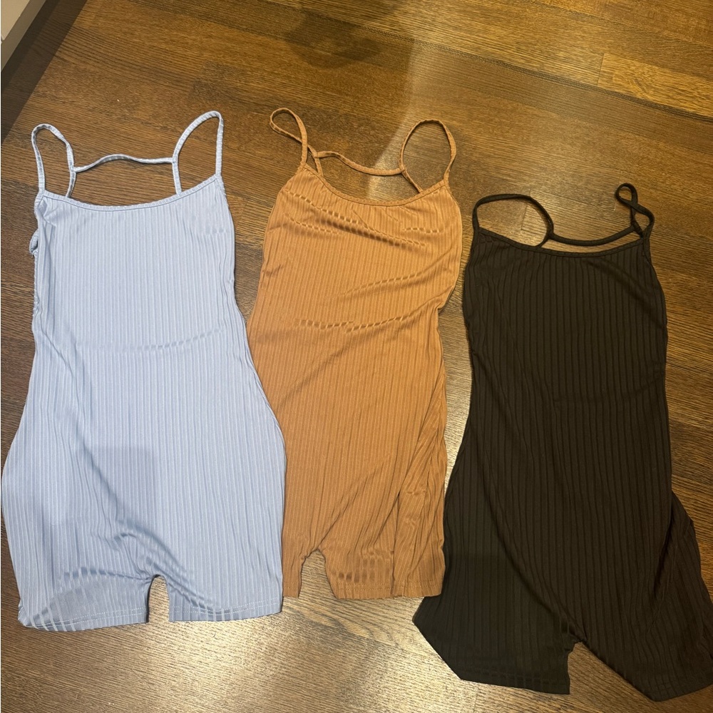 Set of Three SHEIN Ribbed Rompers